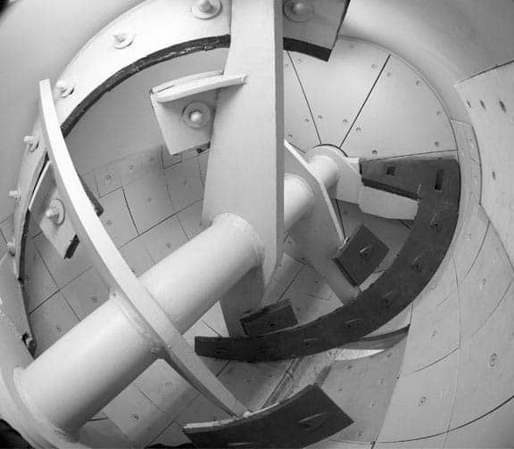 Foto - Beton mikserler neden seyir hâlindeyken bile sürekli döner?