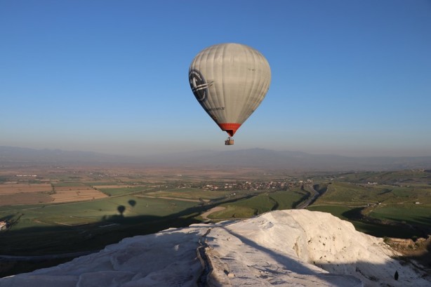 Foto - "Beyaz cennet" üzerinde güneşin doğuşunu izliyorlar