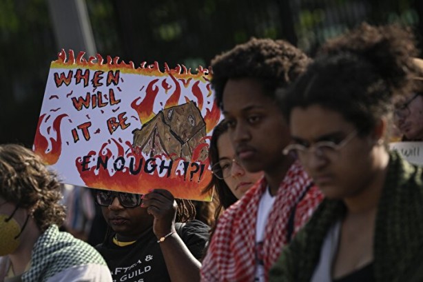 Foto - Beyaz Saray'ın önünde büyük protesto! İsrail ile ABD yönetimine bayrak açtılar