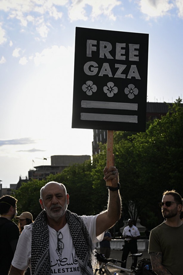 Foto - Beyaz Saray'ın önünde büyük protesto! İsrail ile ABD yönetimine bayrak açtılar