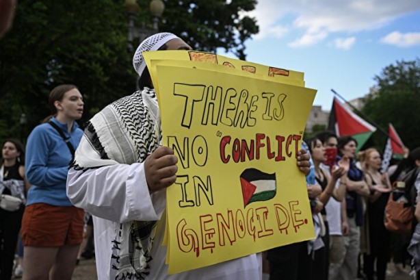 Foto - Beyaz Saray'ın önünde büyük protesto! İsrail ile ABD yönetimine bayrak açtılar