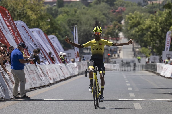 Foto - Beykoz Continental, Cumhuriyet Bisiklet Turu’nda şampiyon