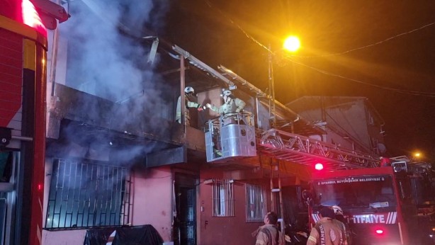 Beykoz'da iki katlı binada yangın
