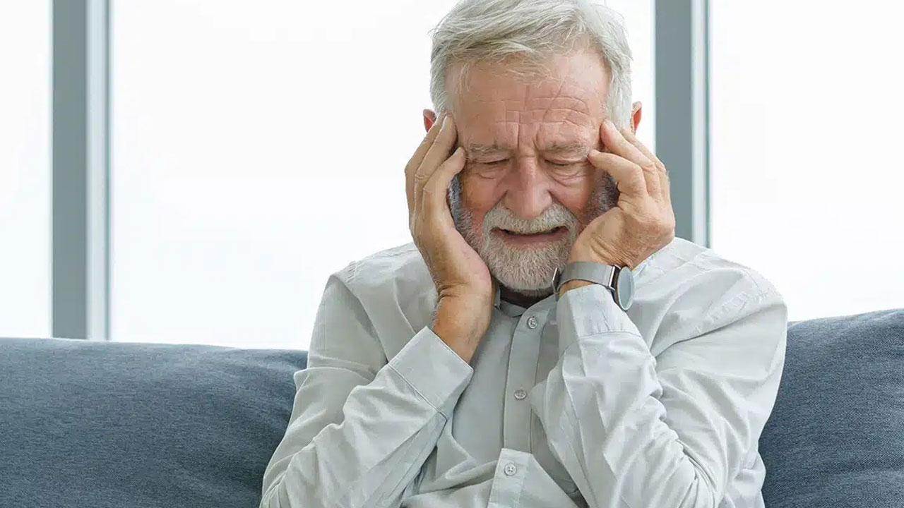 Beyne elektrotlar yerleştiriliyor! Hastalık bu yöntemle kontrol altına alınıyor