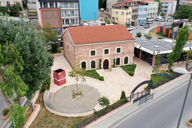 Foto - Beyoğlu Belediye Başkanı'ndan İmamoğlu'na '5 yıl' göndermesi