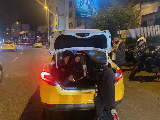 Foto - Beyoğlu’nda geniş çaplı denetim: 1 gözaltı