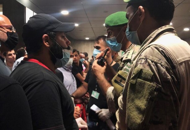 Foto - Beyrut Valisi gözyaşlarına boğuldu! Onlarca ölü binlerce yaralı var