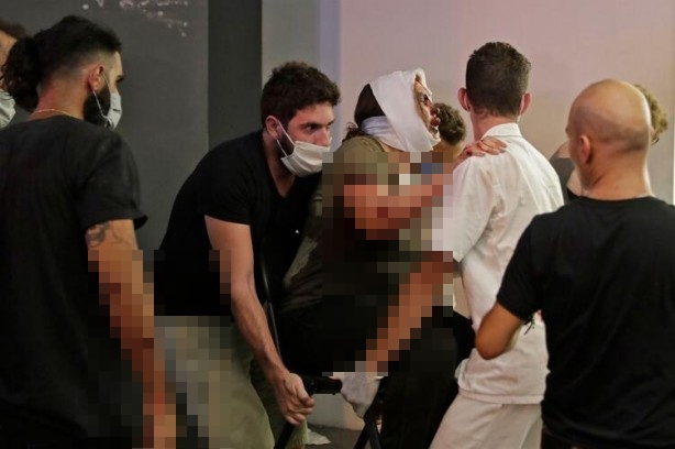 Foto - Beyrut Valisi gözyaşlarına boğuldu! Onlarca ölü binlerce yaralı var