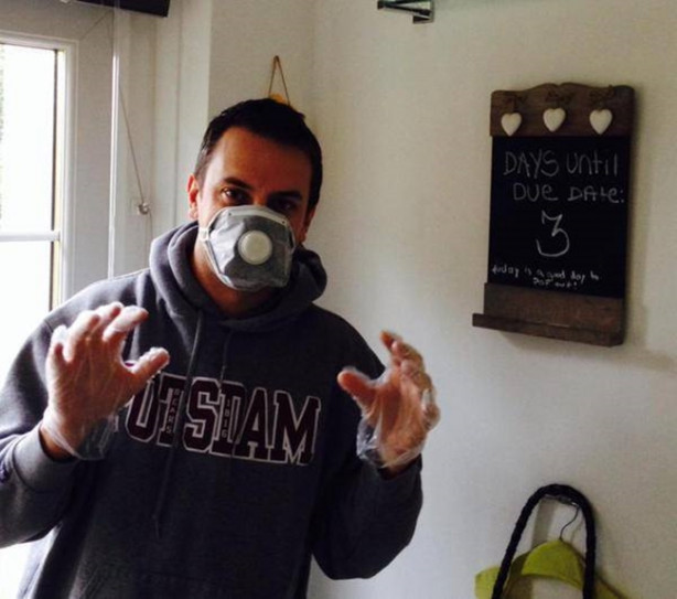 Foto - Bez değiştiren babaların birbirinden komik halleri