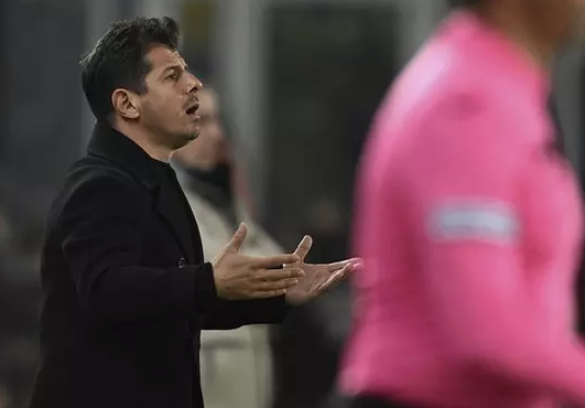 Foto - Bi dur artık Emre Belözoğlu bi dur gerçekten! Skandala imza atacaktı yine...