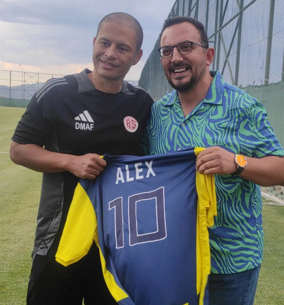 Foto - Bi kendine gel artık Alex de Souza! Tamı tamına yüzlerce kişi kapıda bekledi! Yönetim isyan etti! Bu da neyin nesi yahu…