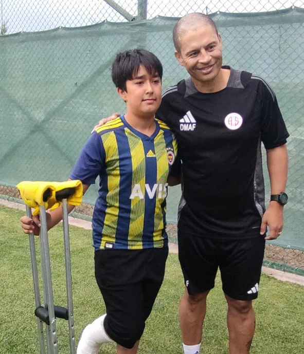 Foto - Bi kendine gel artık Alex de Souza! Tamı tamına yüzlerce kişi kapıda bekledi! Yönetim isyan etti! Bu da neyin nesi yahu…