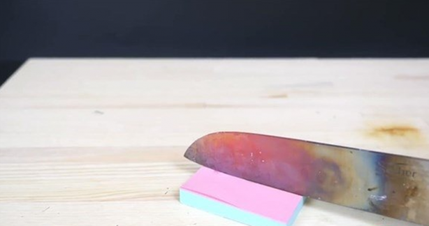 Foto - Bıçağı 1000 derece ısıtan adam ilginç deneylere imza attı