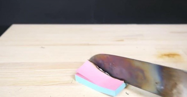 Foto - Bıçağı 1000 derece ısıtan adam ilginç deneylere imza attı