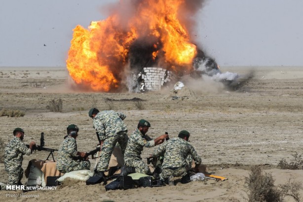 Foto - Biden'ın göreve geldiği gün oldu! Füzeler ateşlendi, uçaklar peş peşe havalandı