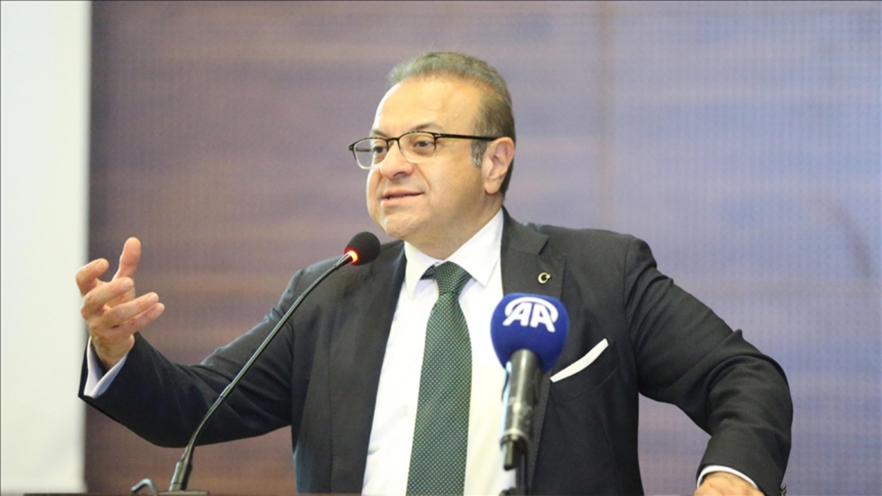 Foto - Bilal Erdoğan elini sıkmamış, Cübbeli Ahmet Hoca bu hareketi övmüştü! Tepkilerin odağındaki eski AK Partili Egemen Bağış’tan bir tuhaflık daha