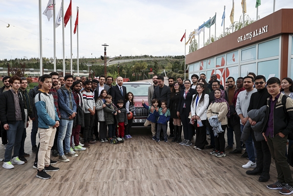 Foto - Bilal Erdoğan yerli otomobil Togg'u tanıttı