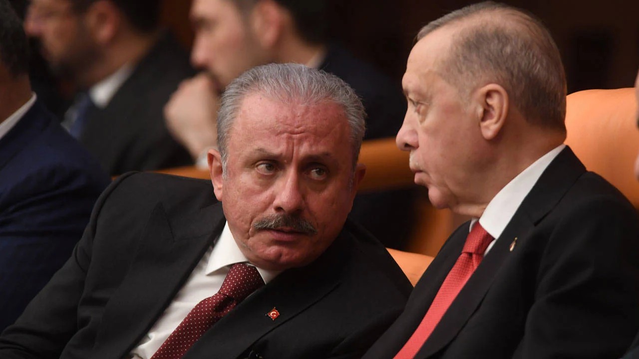 Bilal Erdoğan'ın anlattığı 1980'li yılların sonundaki Mustafa Şentop anısı izleyenleri duygulandırdı!