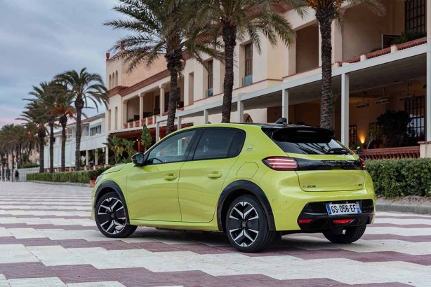 Foto - Bildiklerinizi unutun! Satış lideri yeni Peugeot E-208 Türkiye’ye ne zaman geliyor? Kaç km menzil sunuyor?