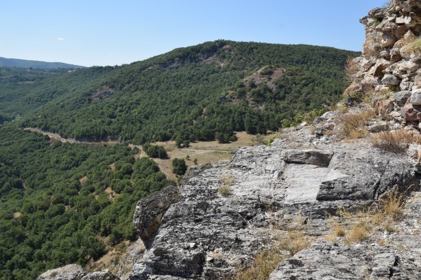 Foto - Bilecik'teki tarihi "Kızlar Kalesi"ni duyan yüzbinler akın ediyor! Ünlü peribacalarına benzer görüyor! İşte güncel bilgiler