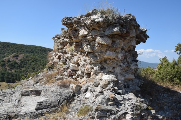 Foto - Bilecik'teki tarihi "Kızlar Kalesi"ni duyan yüzbinler akın ediyor! Ünlü peribacalarına benzer görüyor! İşte güncel bilgiler