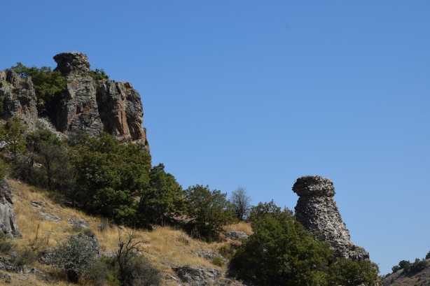 Bilecik'teki tarihi "Kızlar Kalesi"ni duyan yüzbinler akın ediyor! Ünlü peribacalarına benzer görüyor! İşte güncel bilgiler