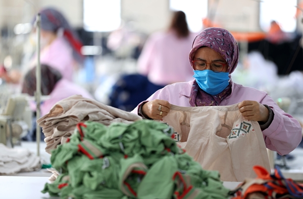 Foto - Bileziklerini satarak başladı... Şimdi dünyaya satıyor