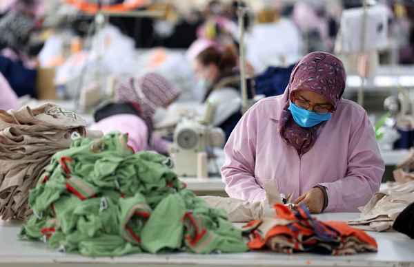 Foto - Bileziklerini satarak başladı... Şimdi dünyaya satıyor