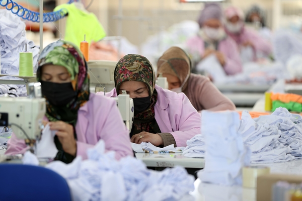 Foto - Bileziklerini satarak başladı... Şimdi dünyaya satıyor