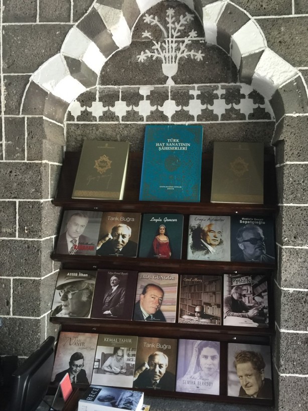 Foto - Bilgi arayanların adresi: Ahmet Arif Edebiyat Müze Kütüphanesi