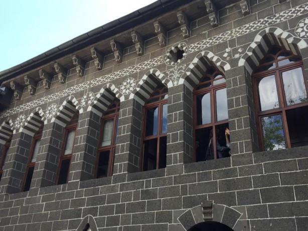 Foto - Bilgi arayanların adresi: Ahmet Arif Edebiyat Müze Kütüphanesi