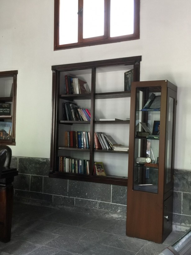 Foto - Bilgi arayanların adresi: Ahmet Arif Edebiyat Müze Kütüphanesi