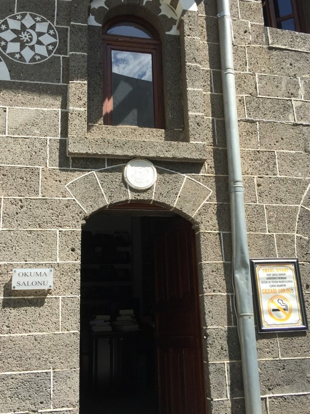 Foto - Bilgi arayanların adresi: Ahmet Arif Edebiyat Müze Kütüphanesi