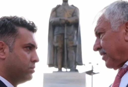 Foto - Bilgileri sızdırıp rüşveti alan kişi Özgür Özel’in satranç arkadaşı çıktı