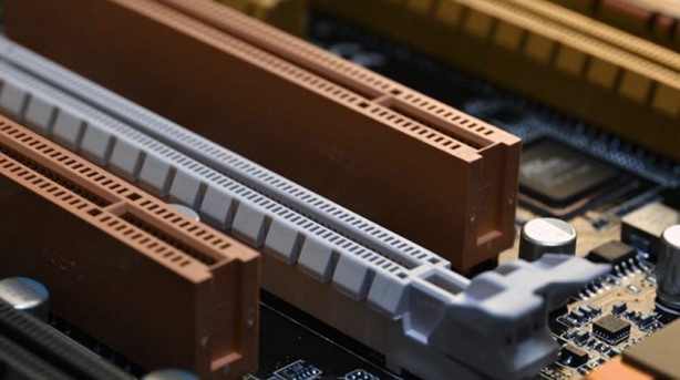 Foto - Bilgisayarları süper hızlı yapacak optik teknoloji! PCI Express 6.0 nedir?