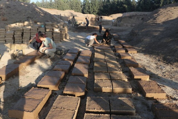 Foto - Bilim insanları duyurdu: Tarihe ışık tutan kazıda şok eden ayrıntı ses getirdi! Sözleşme bulundu! İşte detaylar