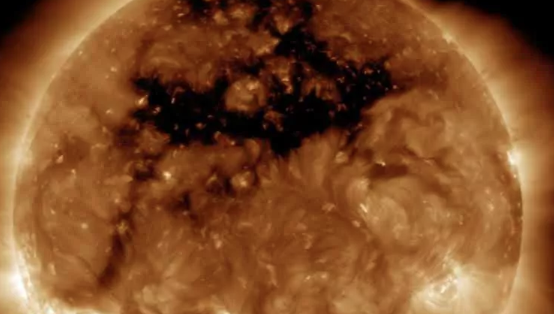 Foto - Bilim insanlarından gizemli keşif! Güneşten 10 bin kat daha büyük!