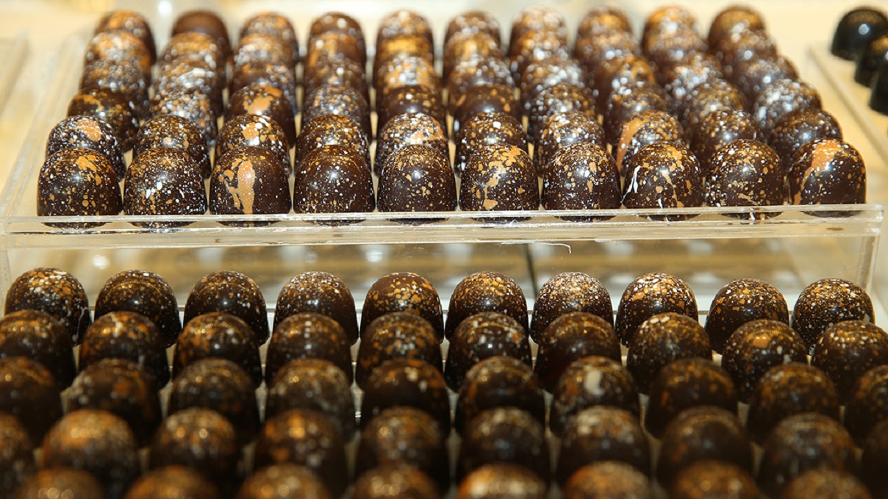 Bilim insanlarından şaşırtan keşif! Kilo vermek istiyorsanız çikolatayı bu saatte tüketin