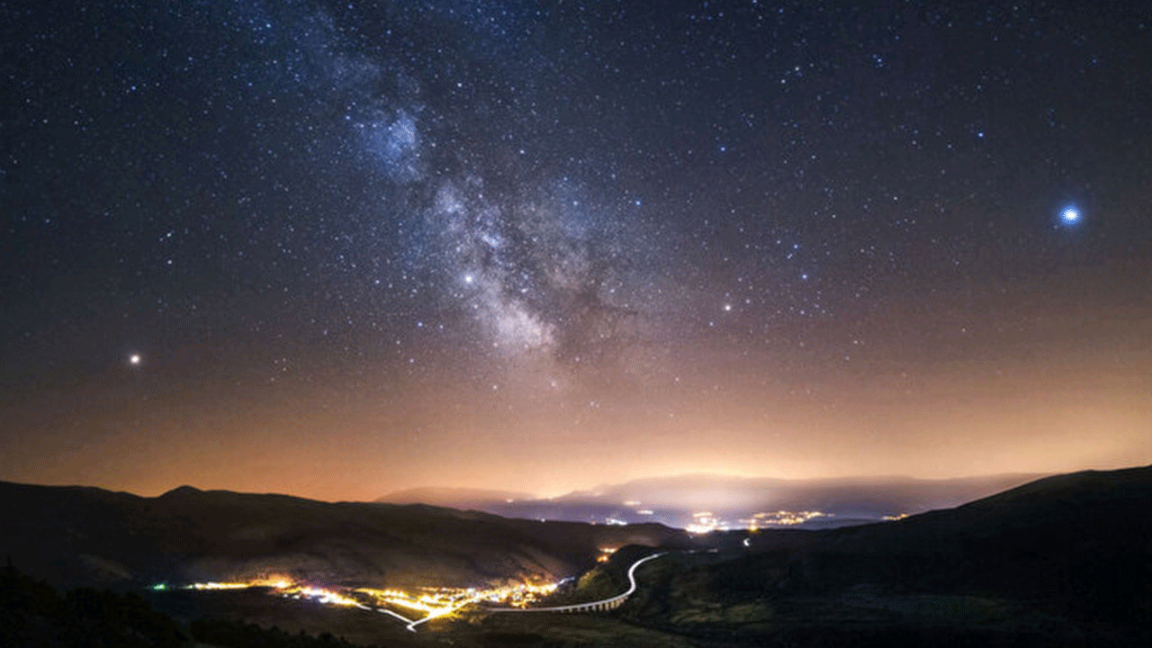 Foto - Bilim insanlarını heyecanlandıran keşif: Uzaydan kuş sesi geldi!