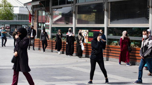 Foto - Bilim Kurulu üyesini çileden çıkaran olay! 'Boşuna mı konuşuyoruz, o zaman istifa edelim'