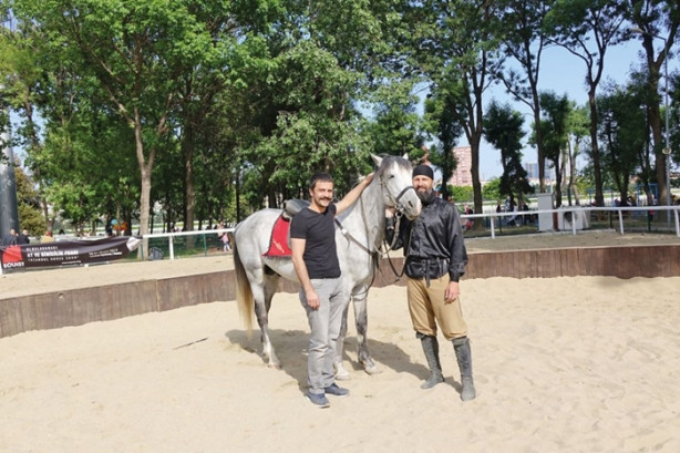 Foto - Bilinmeyenleriyle Diriliş'in Teo'su