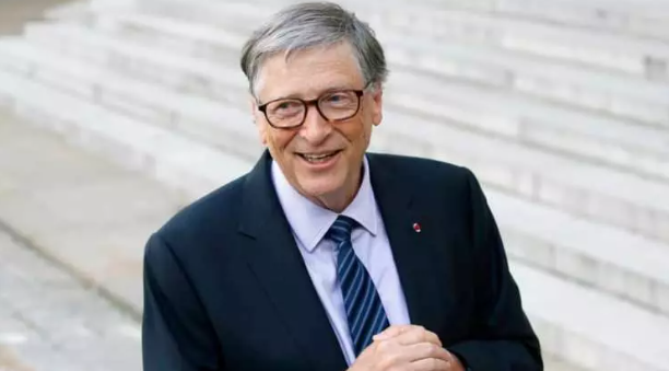 Foto - Bill Gates insanlara çip mi taktı? Komplo teorisi mi gerçek mi?