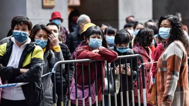 Foto - Bill Gates insanlara çip mi taktı? Komplo teorisi mi gerçek mi?