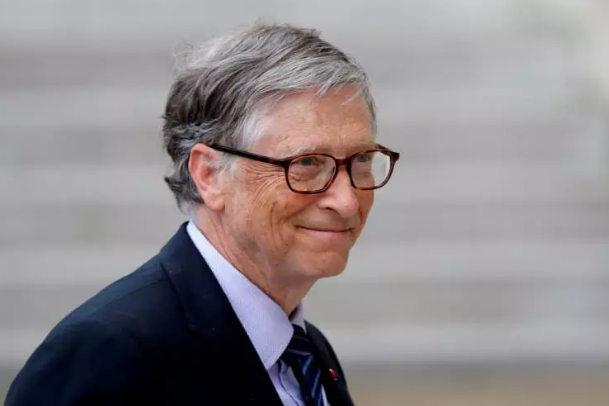 Foto - Bill Gates insanlara çip mi taktı? Komplo teorisi mi gerçek mi?