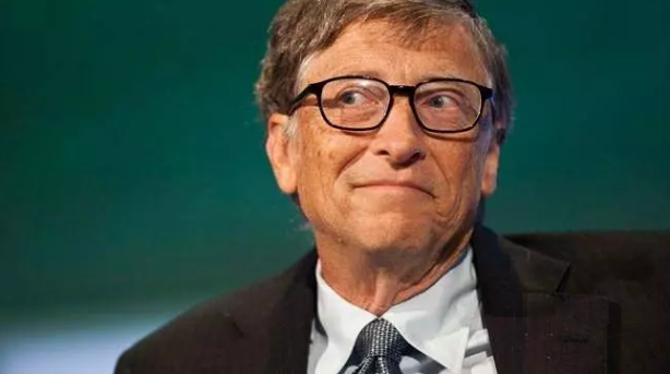 Foto - Bill Gates insanlara çip mi taktı? Komplo teorisi mi gerçek mi?