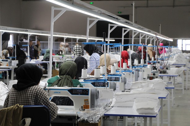 Foto - Bin 400 kişi istihdam edilecek