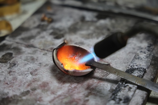 Foto - Bin 500 derecede eritiliyor! Bu dükkanın tozu bile para ediyor