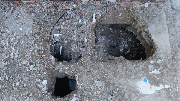 Foto - Bina temelinde bakın ne oluştu!