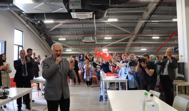 Foto - Binali Yıldırım: Sandığa gömüp siyaset sahnesinden siliyoruz