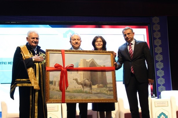 Foto - Binali Yıldırım’a "Fahri Profesör" unvanı!